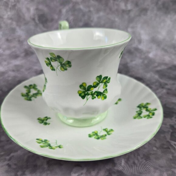 Royal Dover Fine Bone China Shamrock Tea Cup and Saucer Green White Vintage - Picture 4 of 16